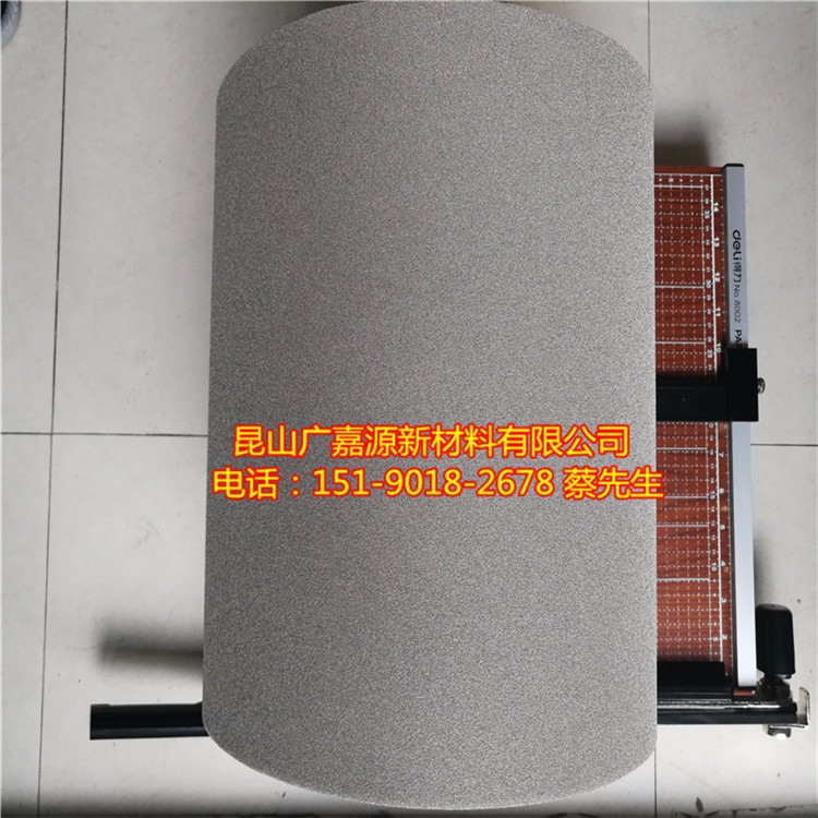 泡沫镍能切断,弯曲,和简单地黏贴，有很强的导热性。